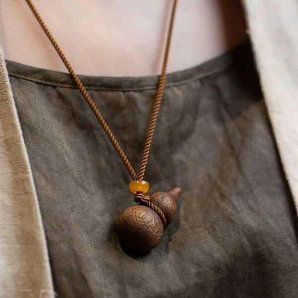 Qinan Agarwood Gourd Pendant – Natural Aloeswood “Fu & Lu”
