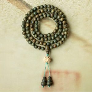 Green Sandalwood 108 Mala Beads with Lotus & Gourd Accents – Spiritual Balance