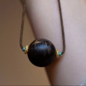 Qinan Agarwood Single-Bead Pendant – New Chinese Style Talisman