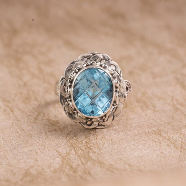 Blue Topaz 925 Sterling Silver Ring – Clarity & Expression