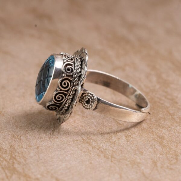 Blue Topaz 925 Sterling Silver Ring – Clarity & Expression