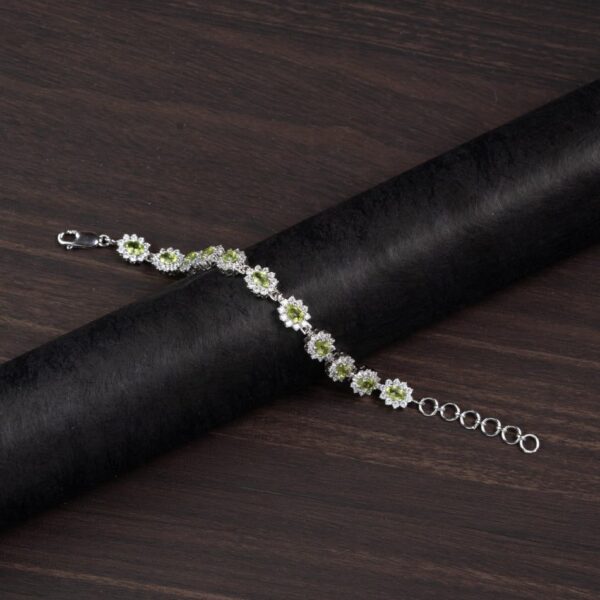 Peridot Blossom Halo Silver Bracelet – Prosperity & Renewal