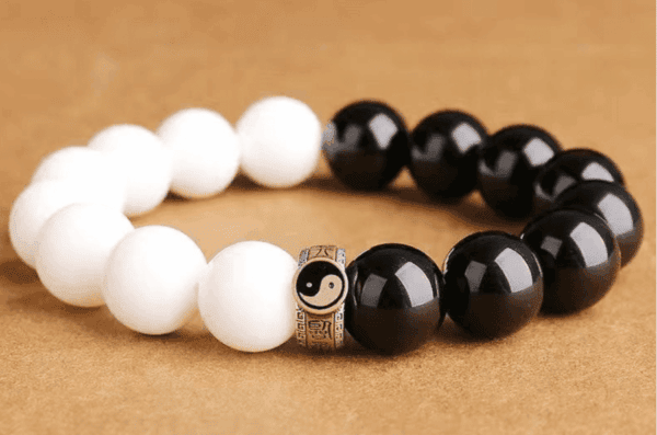 Yin-Yang Obsidian & White Shell Bracelet – 925 Silver Mantra Bead