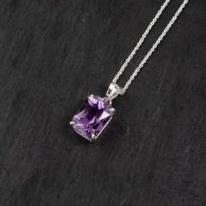 Amethyst Rectangular Silver Pendant – Clarity & Poise