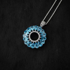 Blue Topaz Halo Circle Silver Pendant – Clarity & Expression