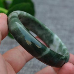 Pure Jade Bangle Bracelet - Healing & Protecting - Buddha & Karma